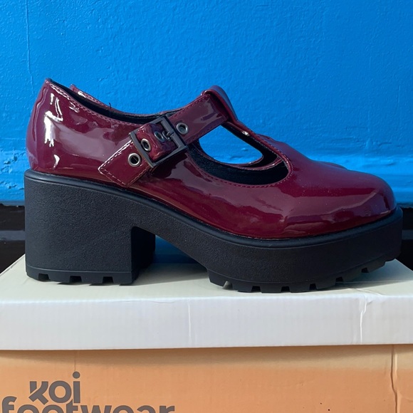 Mary Jane Burgundy Platforms - Picture 1 of 4